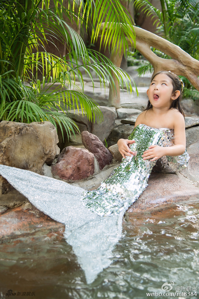 萌娃cosplay小美人鱼