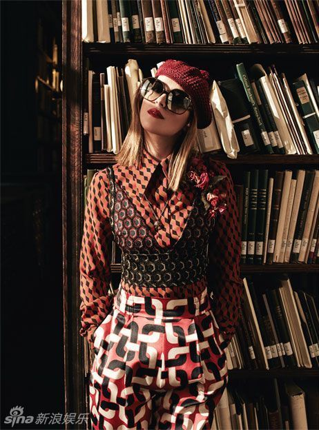 达科塔-约翰逊复古大片 优雅演绎摩登贵族