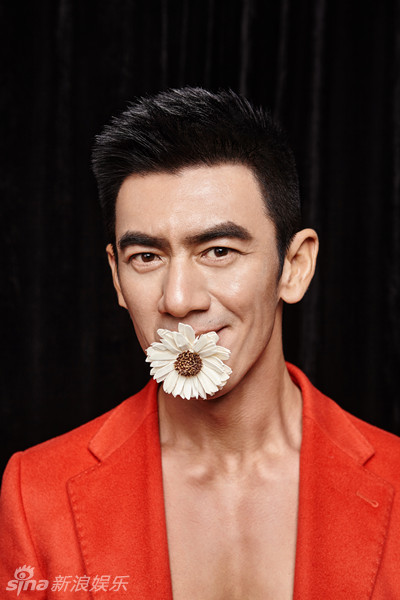 组图:任天野"行走的衣架" 多系风格完美驾驭_高清图集_新浪网