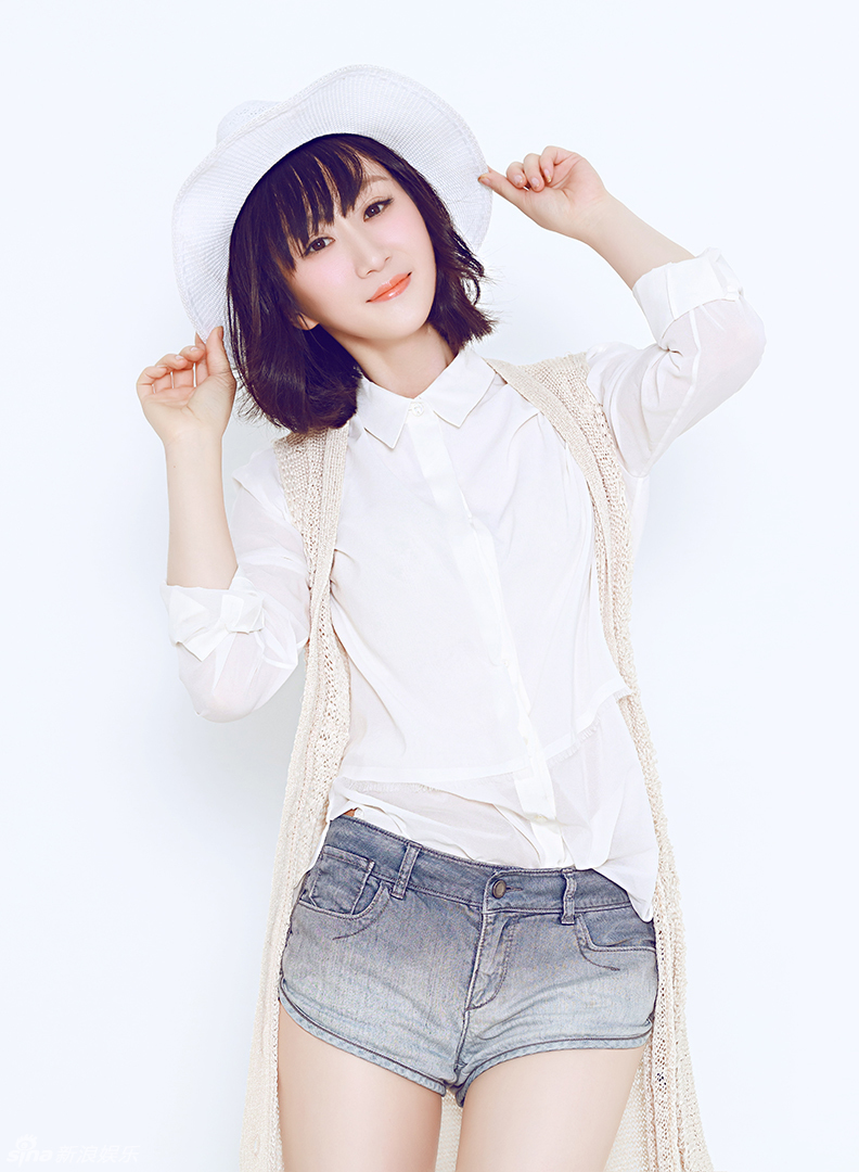 组图:宋思嘉新春写真曝光 简约灵动笑容迷人_高清图集_新浪网