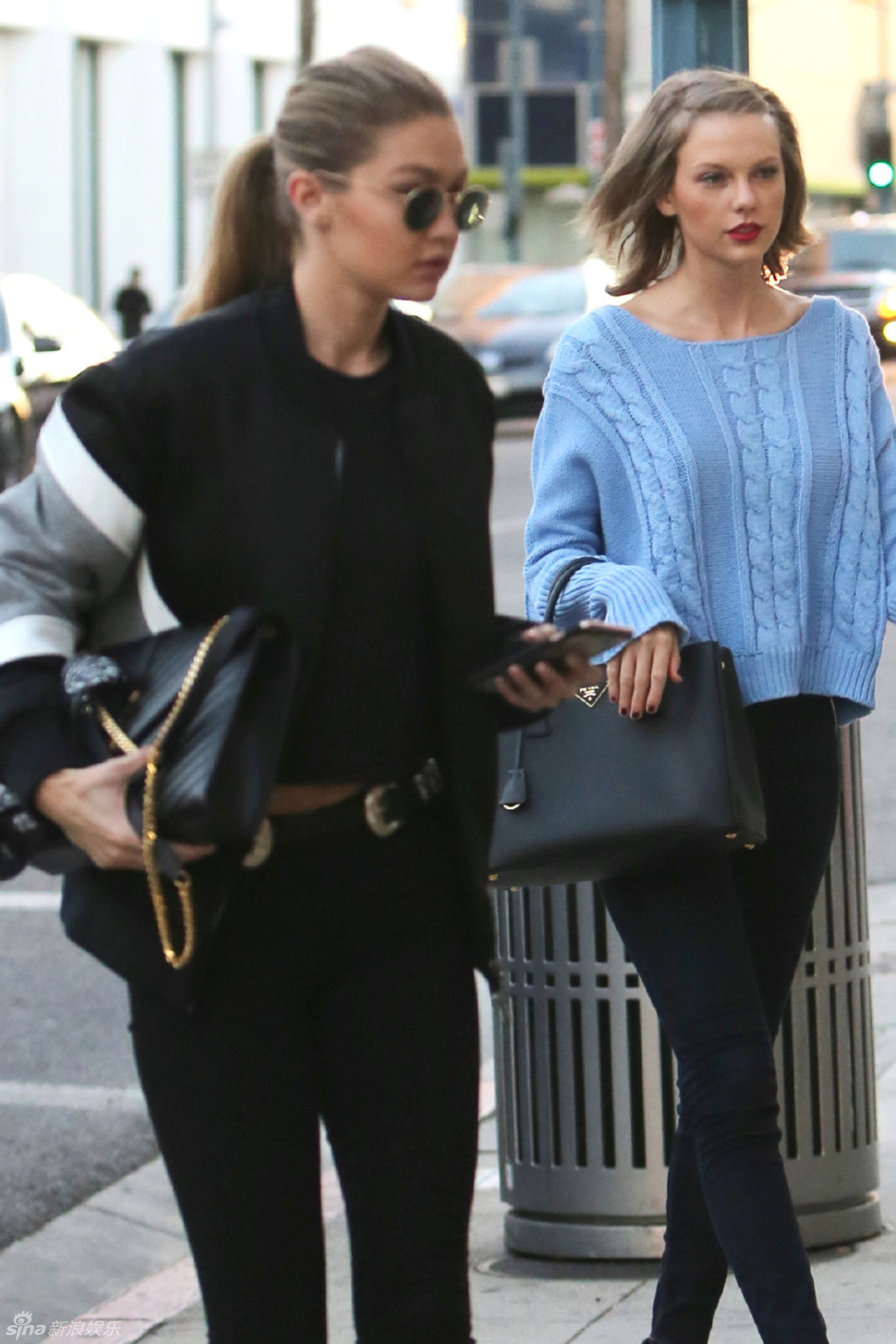 8 / 9 新浪娱乐讯 泰勒-斯威夫特(taylor swift)和吉吉-哈迪德 (gigi