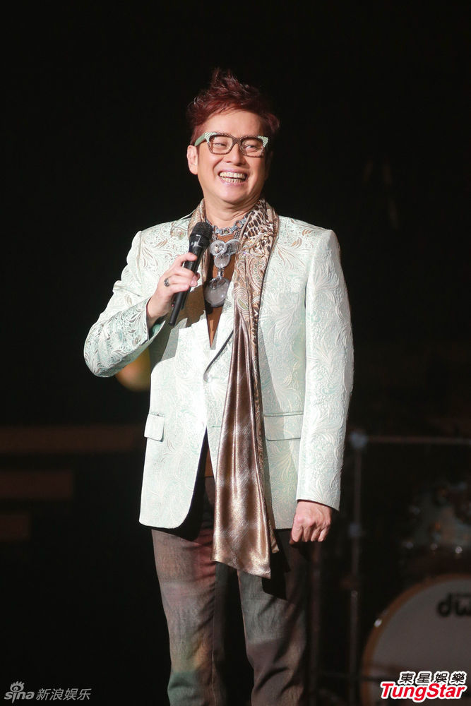 组图:温拿乐队演唱会尾场 霸气风采不输当年_高清图集_新浪网