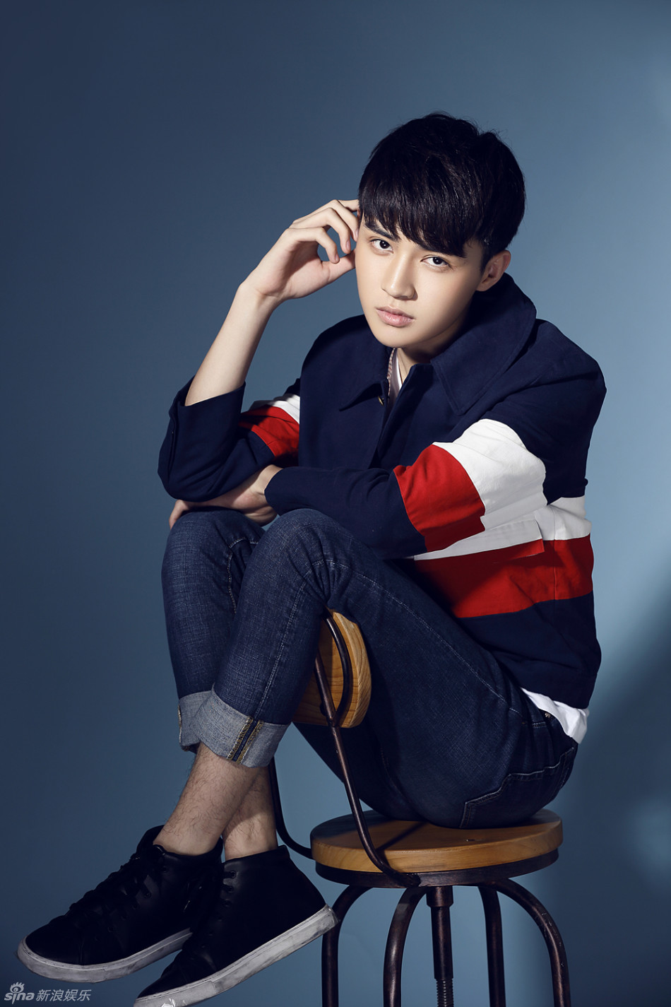 组图:高基才写真大片 彰显阳光大男孩气质_高清图集_新浪网