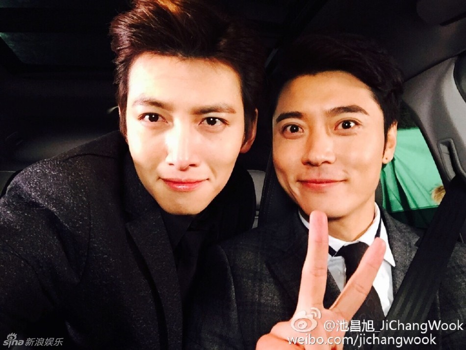 《我的男神》杀青钟镇涛庆生 池昌旭张丹峰合影_高清图集_新浪网