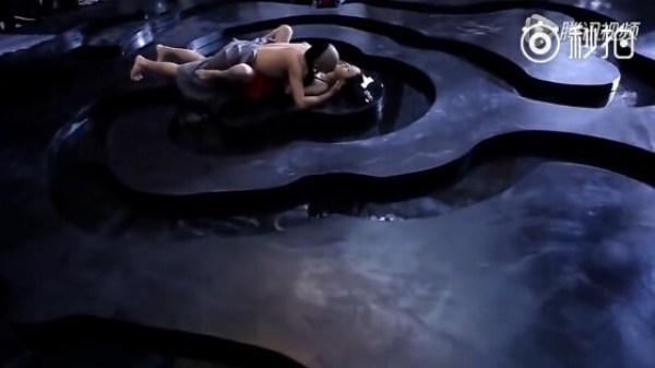 赵丽颖朱梓骁床戏花絮