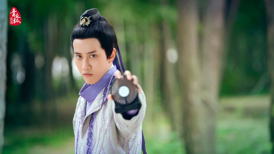 组图:青丘狐付辛博彩旗软萌 帅狐mike将出场