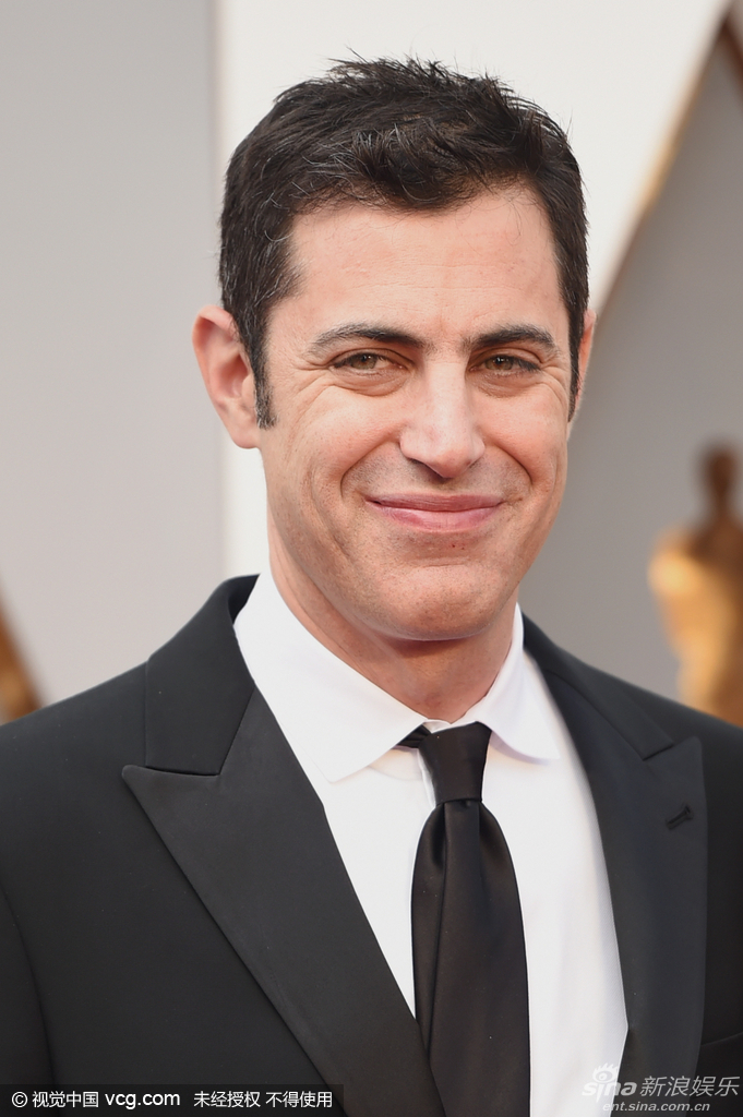 第88届美国奥斯卡举行 红毯星光四溢