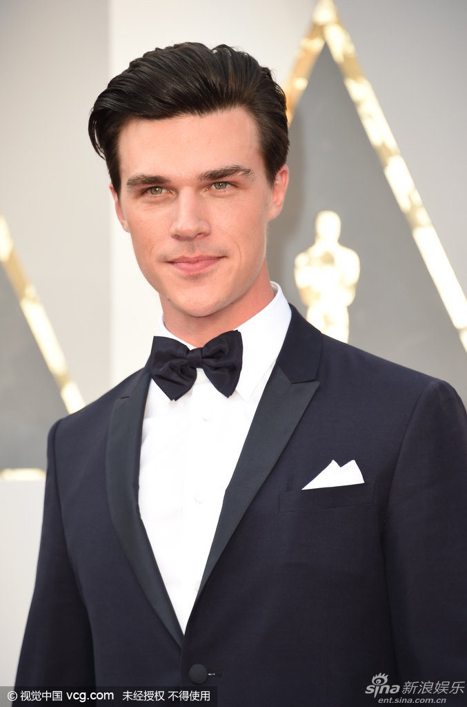 组图:美国男演员芬·维特洛克帅气亮相奥斯卡_高清图集_新浪网