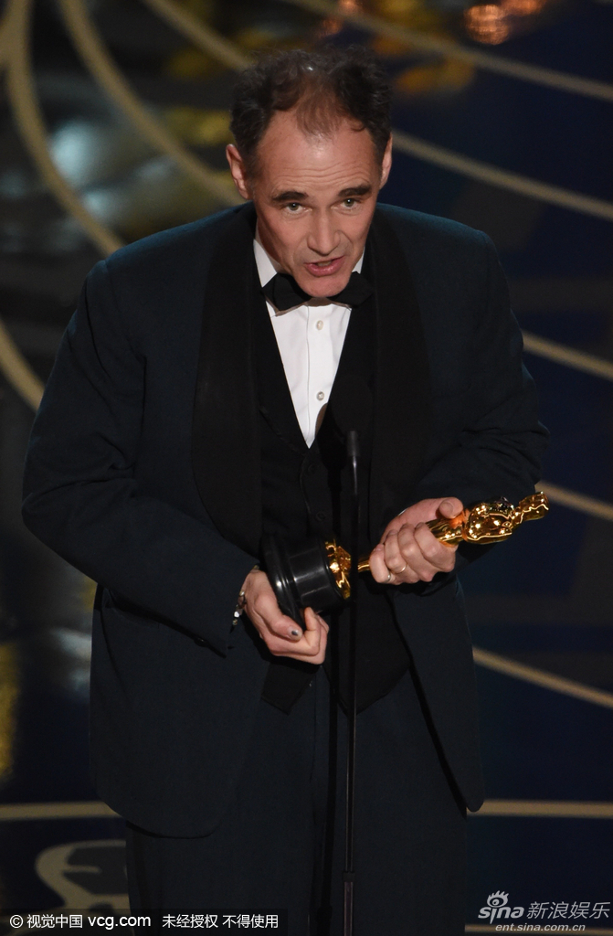 最佳男配角:马克-里朗斯/《间谍之桥》