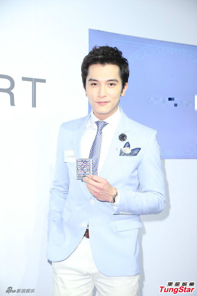 组图:邱泽出席活动制作甜点 低调表示没有女友_高清图集_新浪网