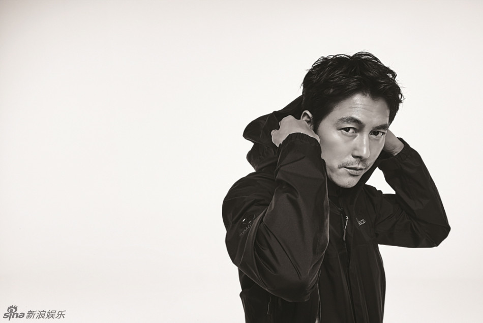 组图:韩星郑雨盛运动写真 蓄须大叔臂膀结实_高清图集_新浪网