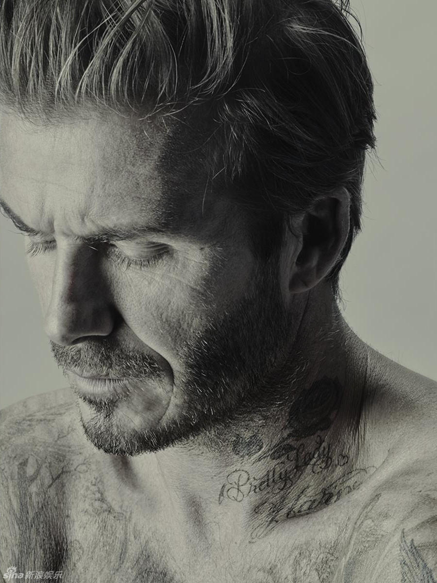 贝克汉姆裸上身拍写真 几十处刺青曝光