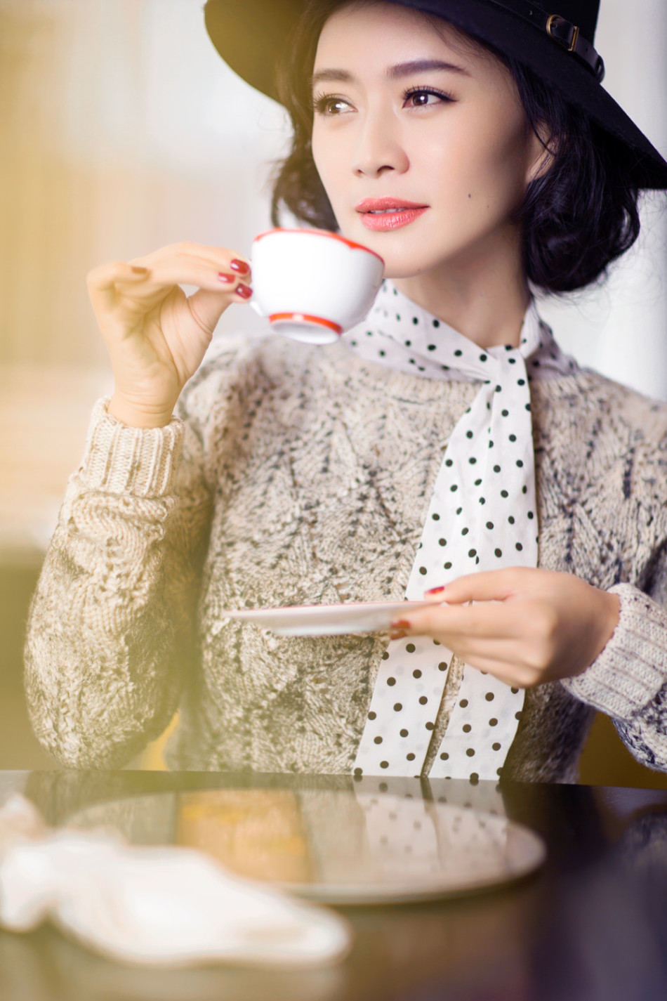 组图:田海蓉优雅大片 明眸善睐尽显娇俏迷人_高清图集_新浪网