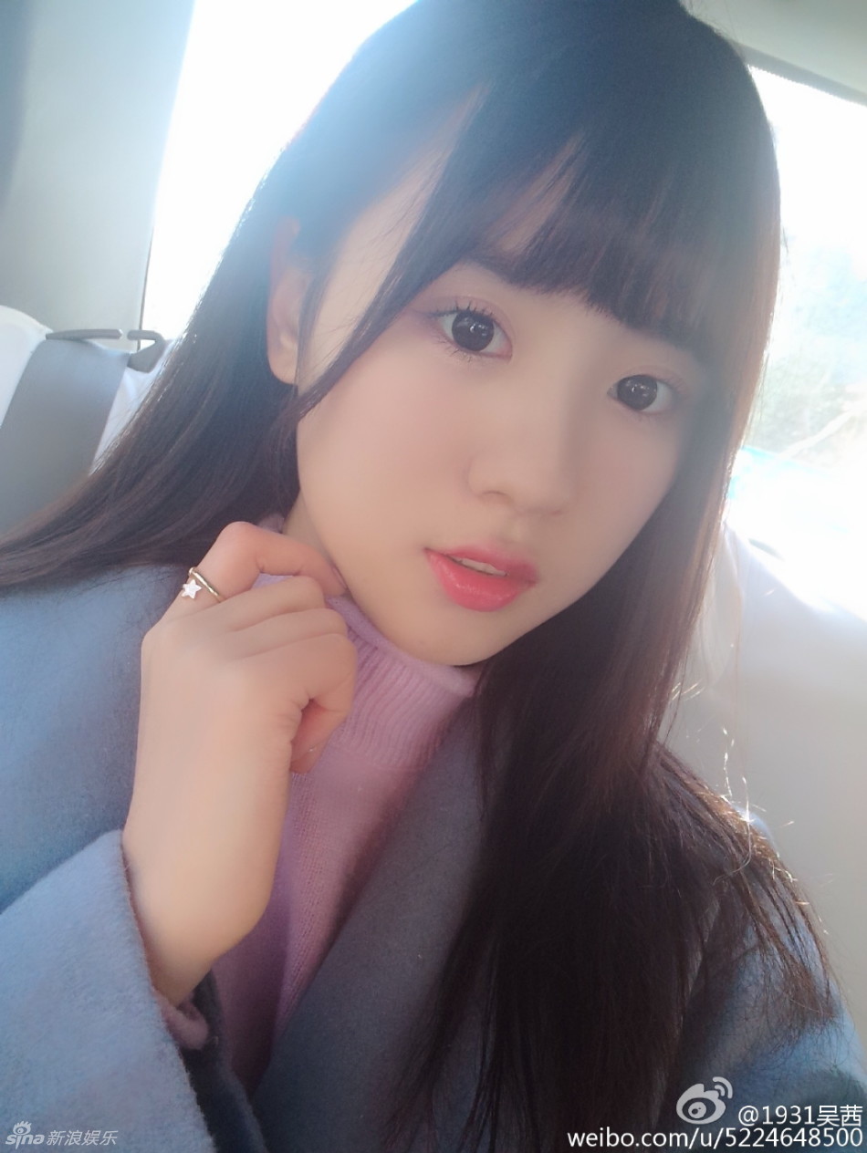 1931吴茜私照甜美迷人
