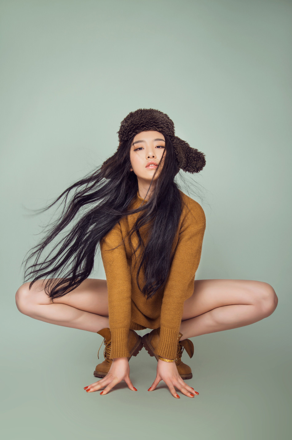 组图:微胖女神miro新写真曝光 红唇展魅力_高清图集_新浪网