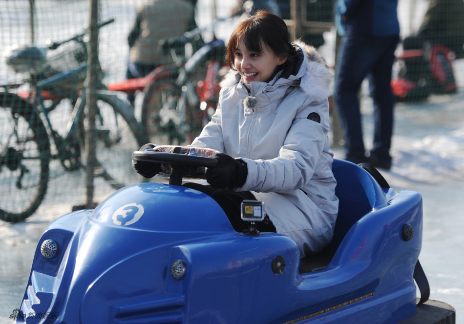 组图:《旋风》郑爽父女滑冰 陈乔恩失声痛哭_高清图集_新浪网