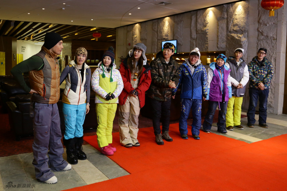 《冰雪》周韦彤秒变唐僧 周觅包袱全无|周觅|周韦彤|冰雪奇迹_新浪