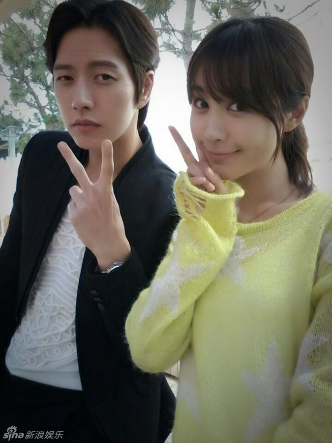 李菲儿与朴海镇卖萌