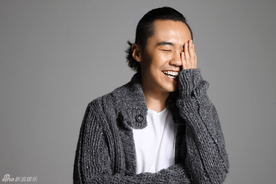 组图:赵晓苏最新写真曝光 笑颊粲然阳光讨喜_高清图集_新浪网