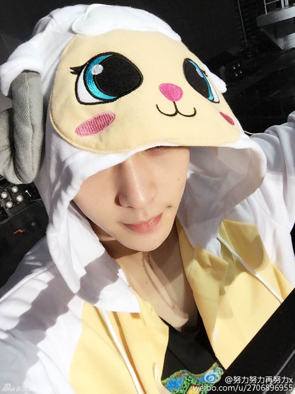 exo演唱会变动物城 成员穿睡衣萌萌哒