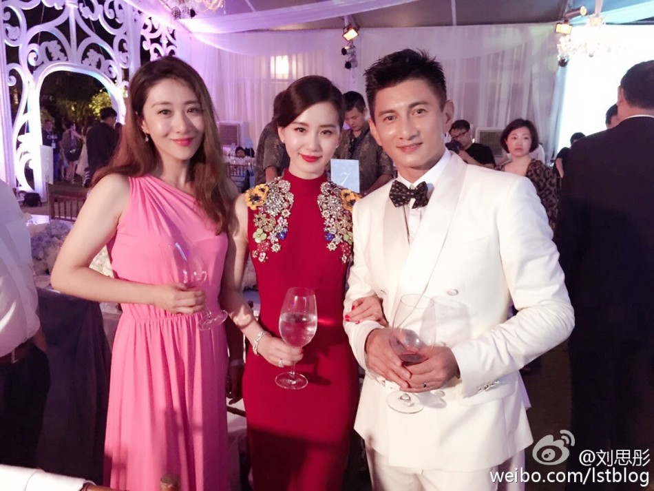 新浪娱乐讯 吴奇隆刘诗诗巴厘岛大婚,豪华晚宴曝光.