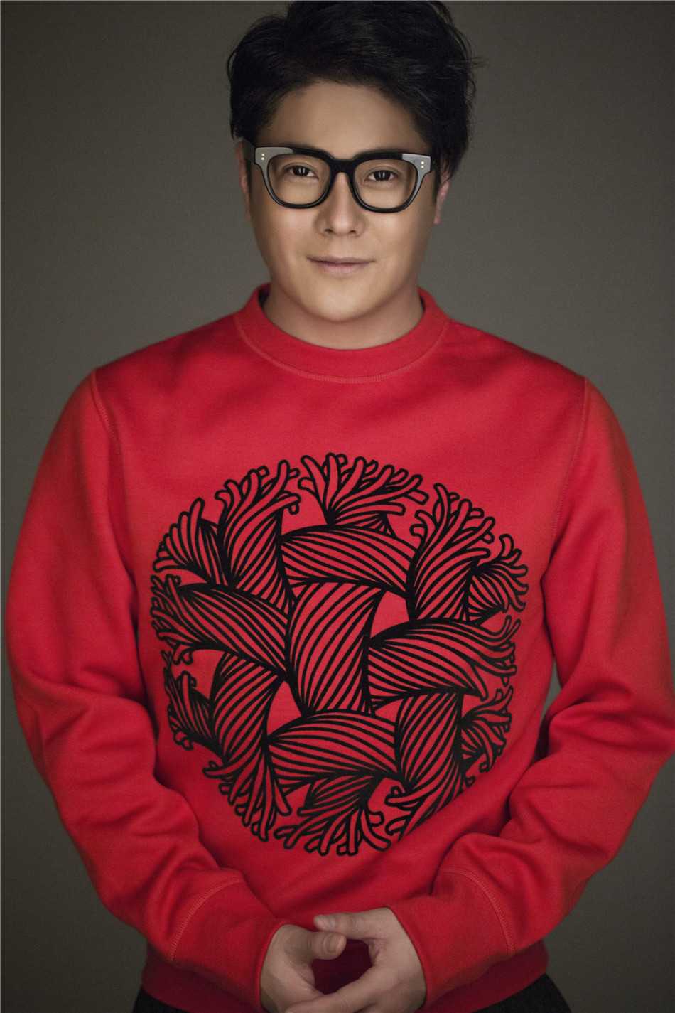 组图:歌手金霖曝光暖春写真 显熟男魅力_高清图集_新浪网