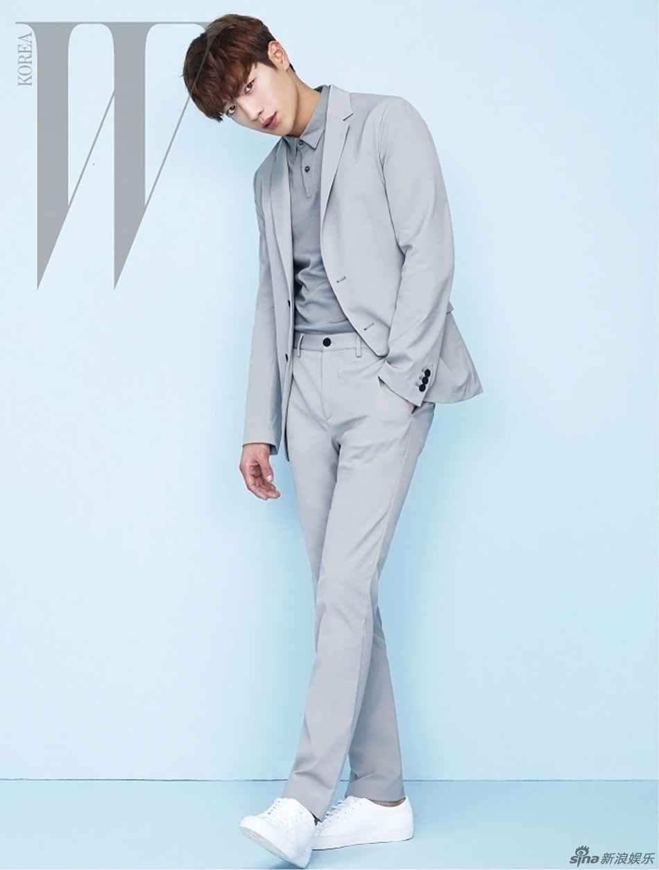 组图:韩星徐康俊正装写真 鲜肉男友帅气心动_高清图集_新浪网