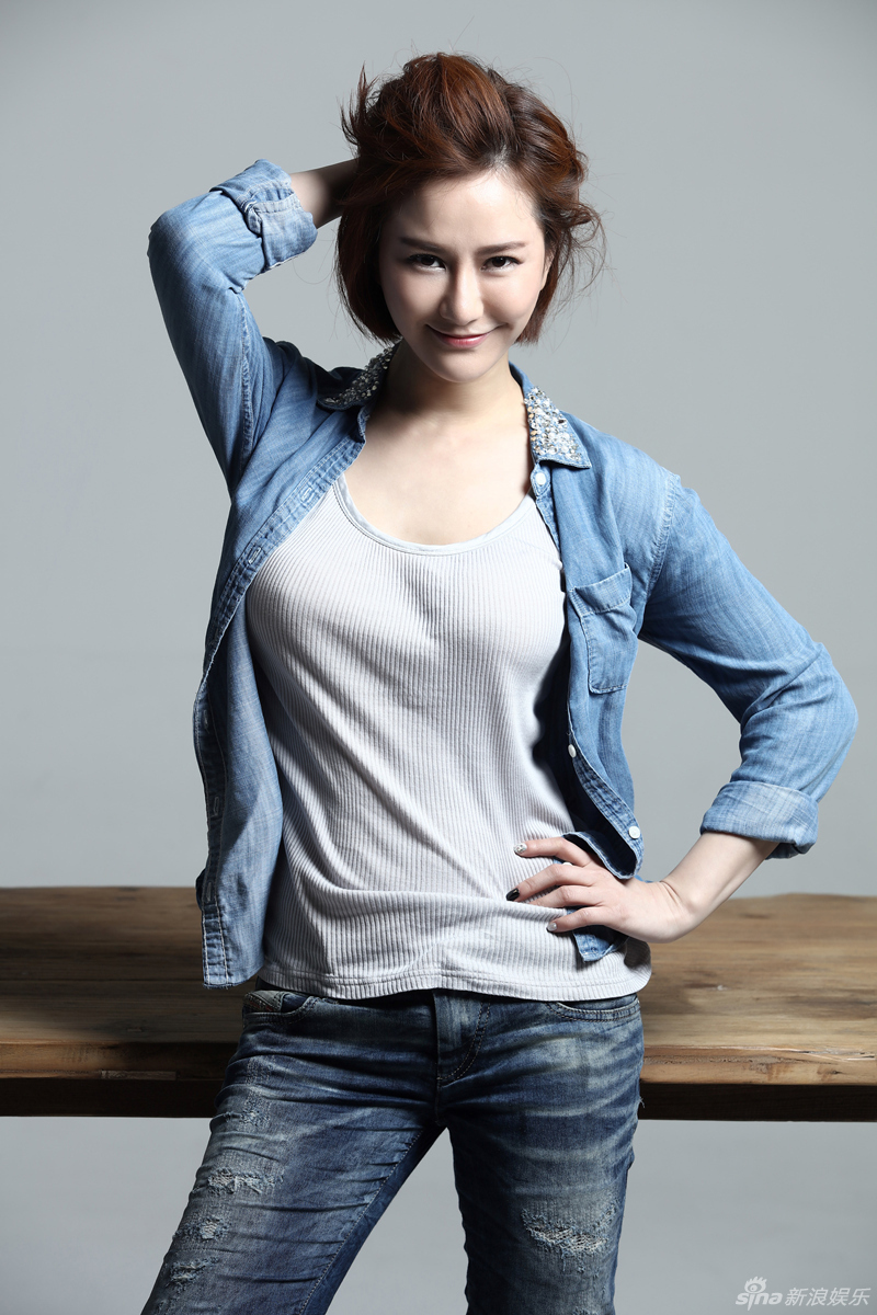组图:马赫遥曝清新时尚写真 简单随性朝气girl_高清图集_新浪网