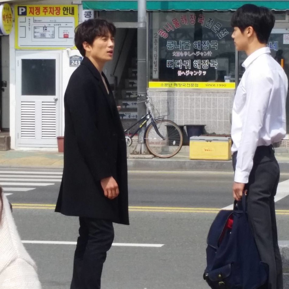 30】【影视】sbs新水木剧《戏子》路透 池晟姜敏赫最萌身高差 惠利