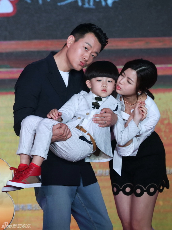 组图:《外公芳龄38》佟大为操心陈妍希婚事_高清图集_新浪网