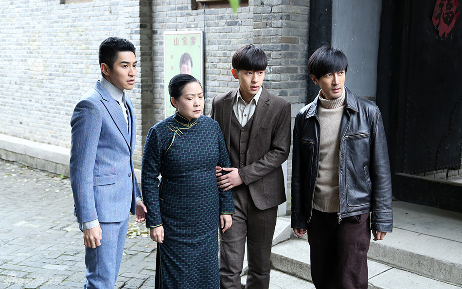 组图:《燃情大地》剧照 张鲁一孟召重兄弟情深_高清图集_新浪网