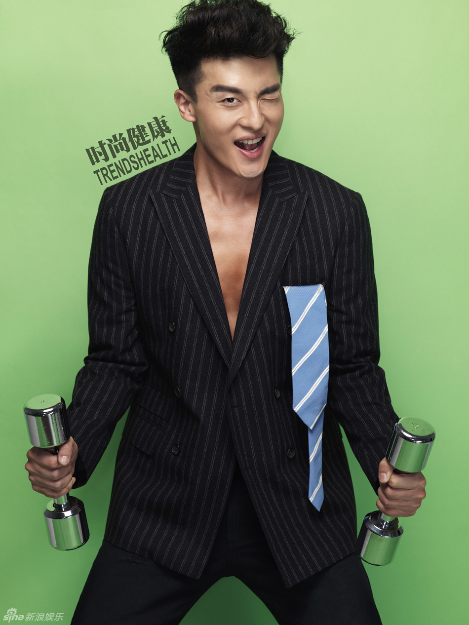 孙艺洲表情鬼马