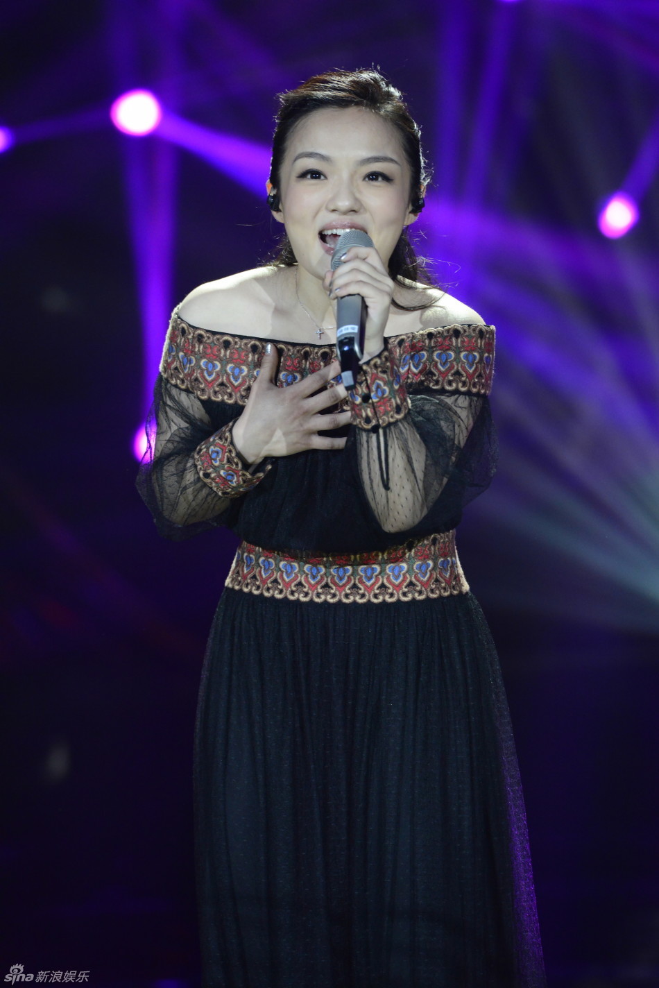 歌手4决赛成吐槽狂欢李玟赛后想吃冰淇淋