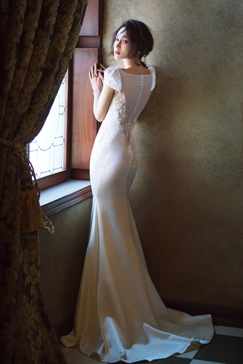 玲珑身材的王艺嘉