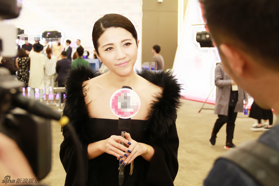 组图:颜丙燕出席北影节闭幕式 受邀任颁奖嘉宾_高清图集_新浪网