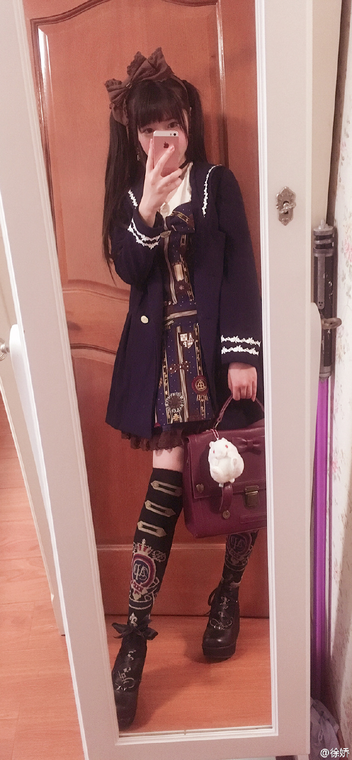 徐娇双马尾cos修女