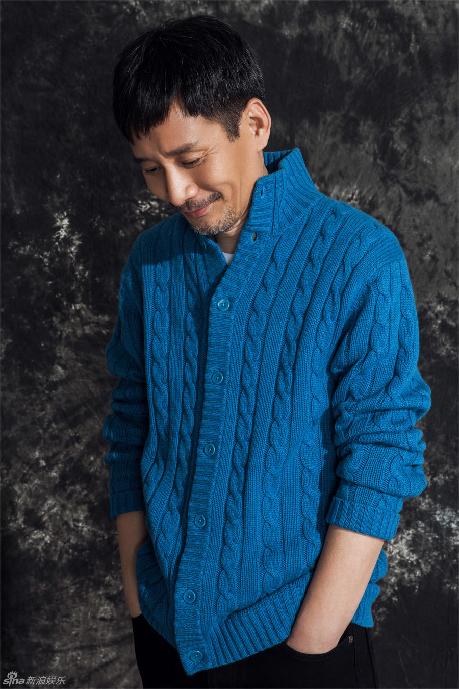 组图:田小洁最新写真曝光彰显真性情_高清图集_新浪网