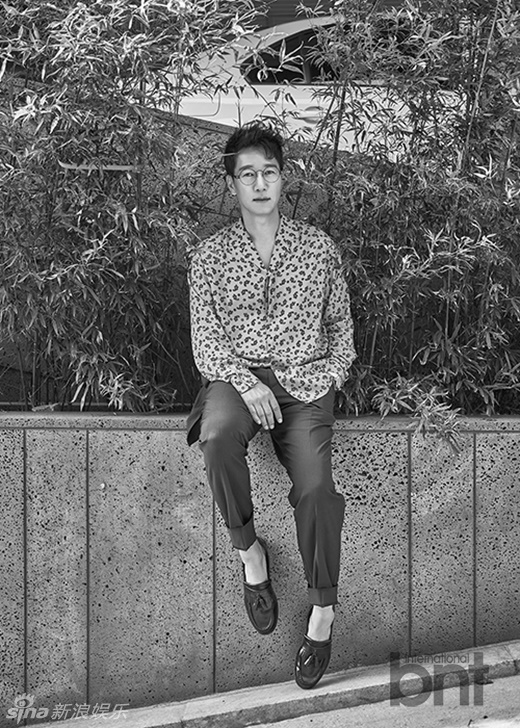 组图:韩星池石镇拍写真 "王鼻子"展帅气一面_高清图集_新浪网