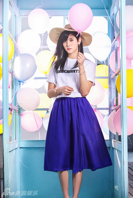 组图:韩星崔珉起挑战创意 男扮女装毫无违和感_高清图集_新浪网