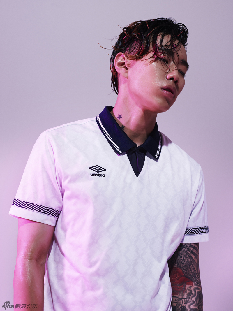 组图:韩星朴宰范霸气写真 露花臂纹身超嘻哈_高清图集_新浪网