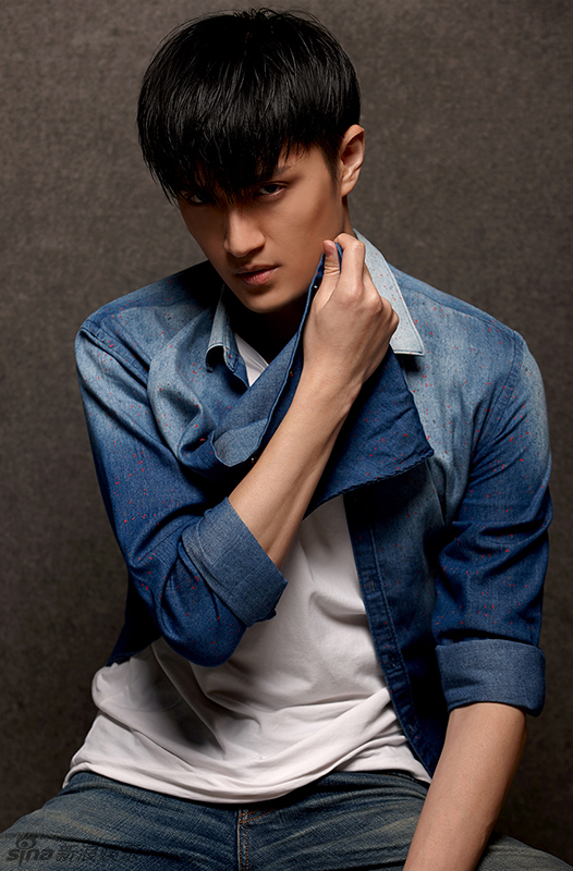 新浪娱乐讯 近期,青年演员李果曝光一组写真.