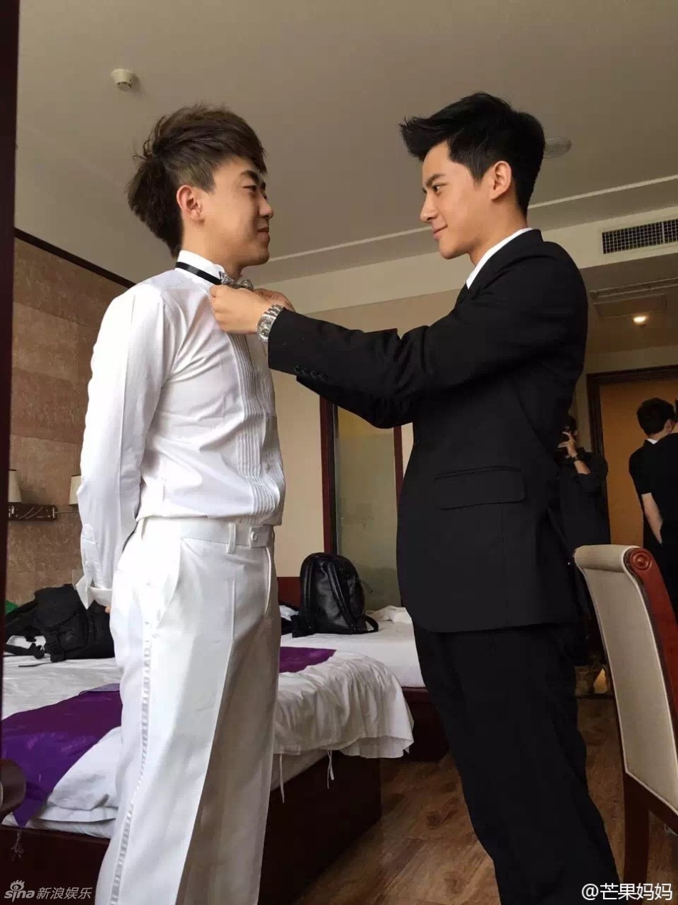 新浪娱乐讯 5月21日,10年快男亚军刘心在北京举行婚礼,新娘穿着婚纱