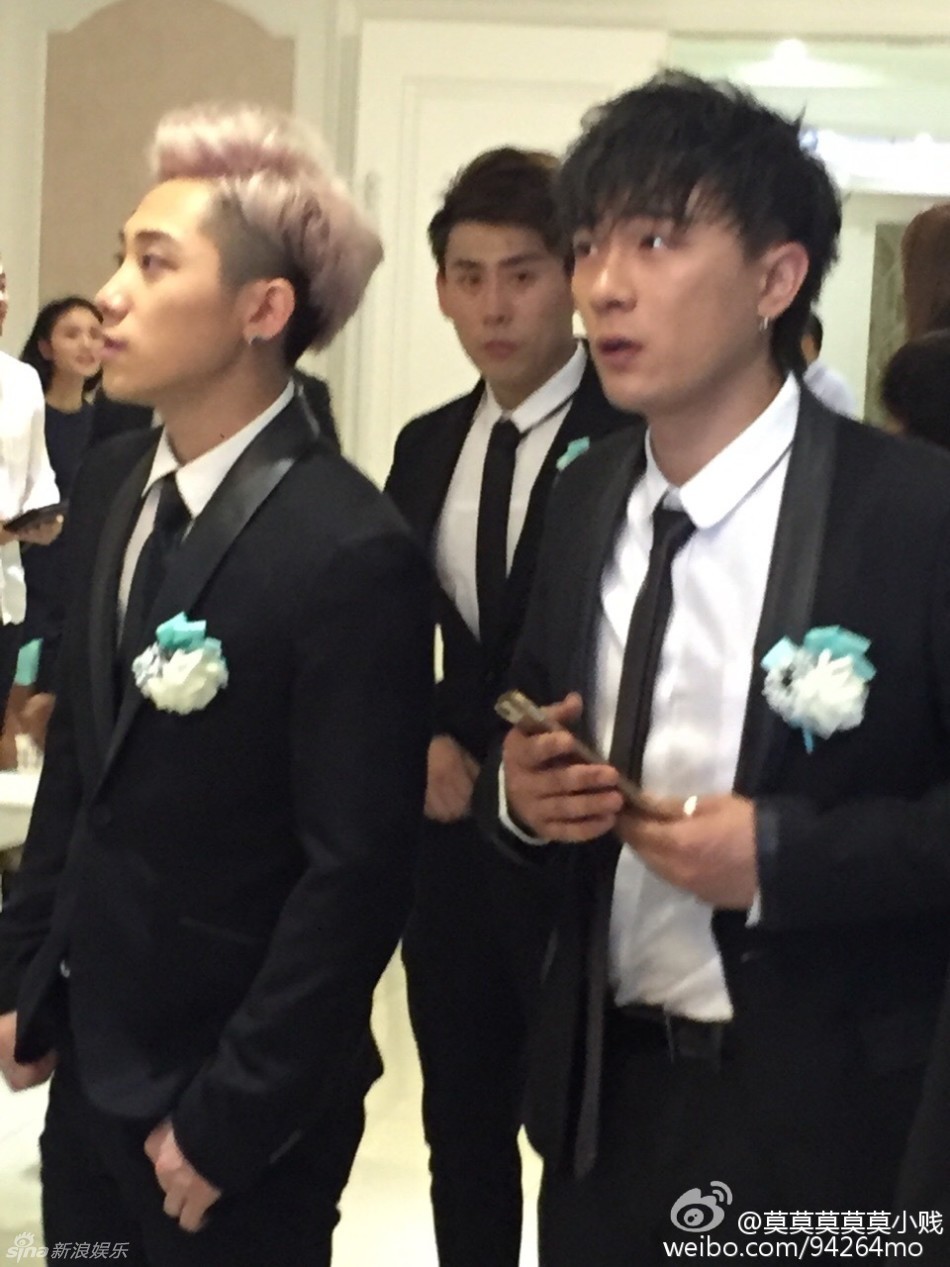 新浪娱乐讯 5月21日,10年快男亚军刘心在北京举行婚礼,新娘穿着婚纱