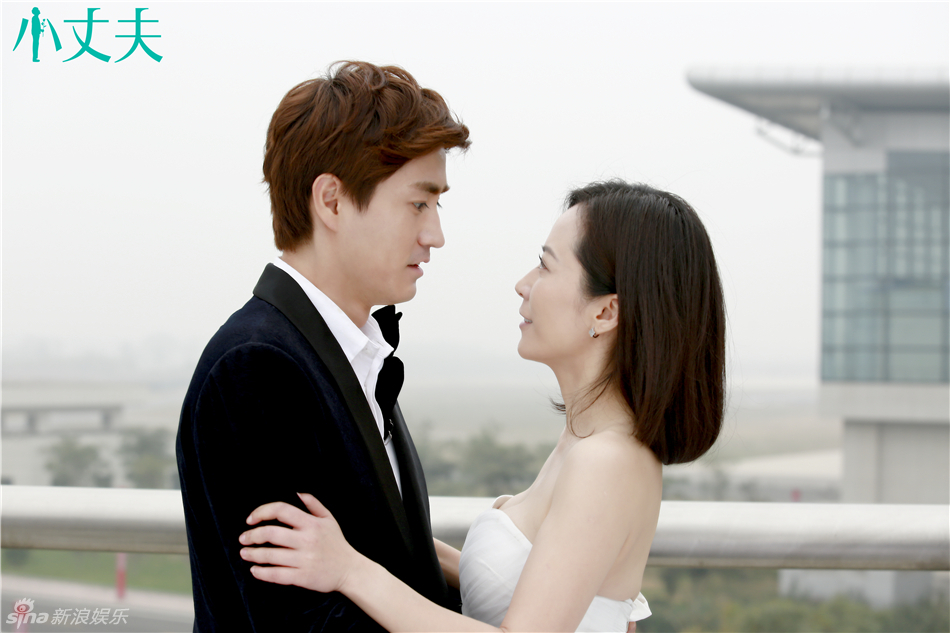 组图:《小丈夫》俞飞鸿情归所属 穿婚纱拥吻_高清图集_新浪网