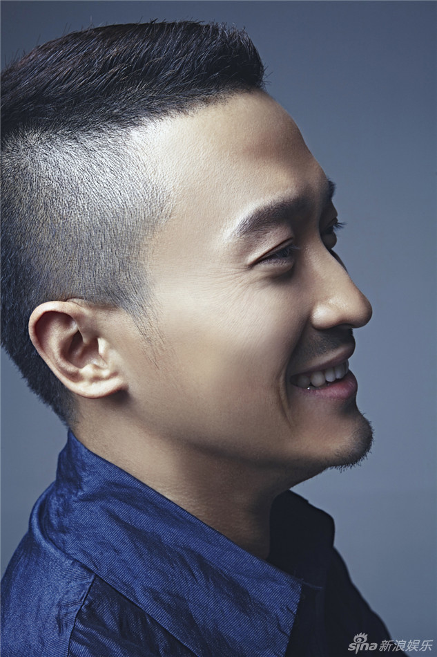 组图:张铎曝光洒脱写真 阳光俊朗展露型男魅力_高清图集_新浪网