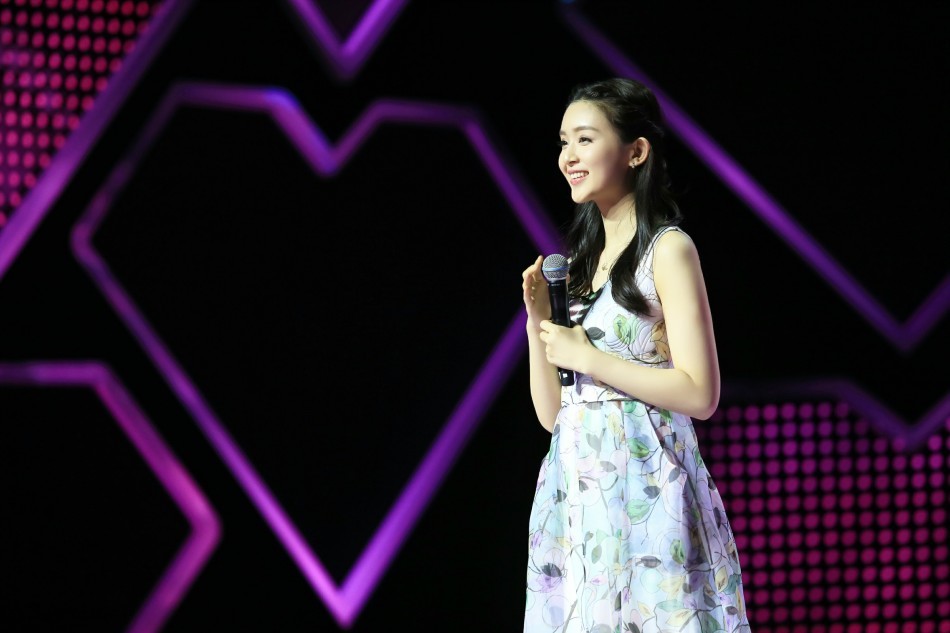 《加油美少女》迎首播!bigbang胜利亲自上阵指导学员