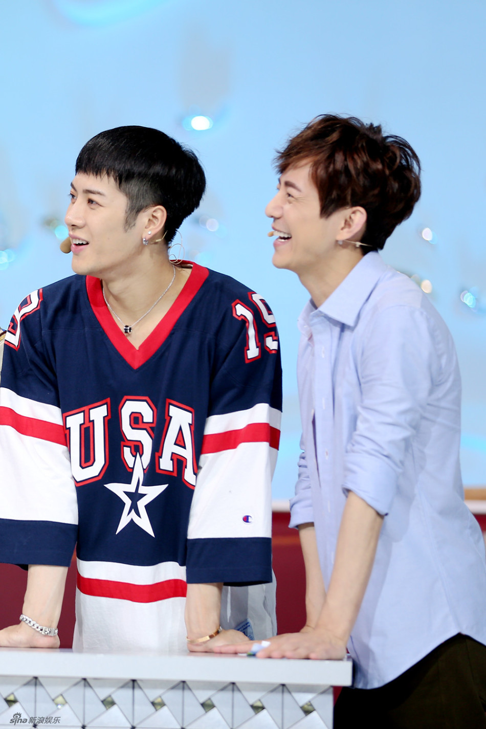 组图:《星期天》大张伟任评委 遭吐槽不靠谱_高清图集_新浪网