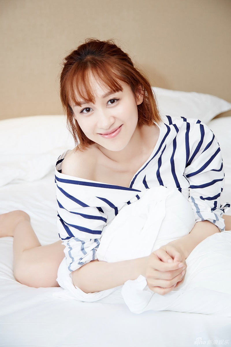 组图:练束梅曝最新写真 笑容甜美展现优雅气质_高清图集_新浪网