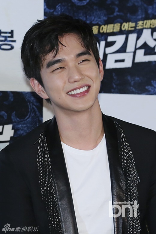 韩影《金先达》试映