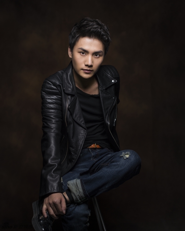 组图:李彦明时尚大片曝光 阳光帅气青春飞扬_高清图集_新浪网